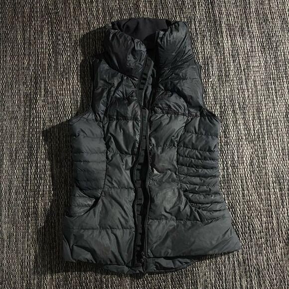 Lululemon Fluffin' Awesome Vest - Picture 1 of 7